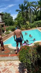 Ballon d'eau au visage