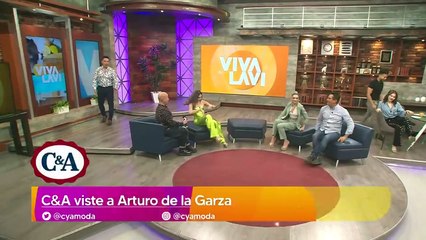 Manuel Velasco presume guitarra que Joan Sebastián le dio a Anahí