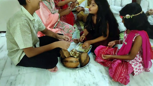 Video...शाम होते ही बढ़ी रौनक, सजी भाइयों की कलाइयां