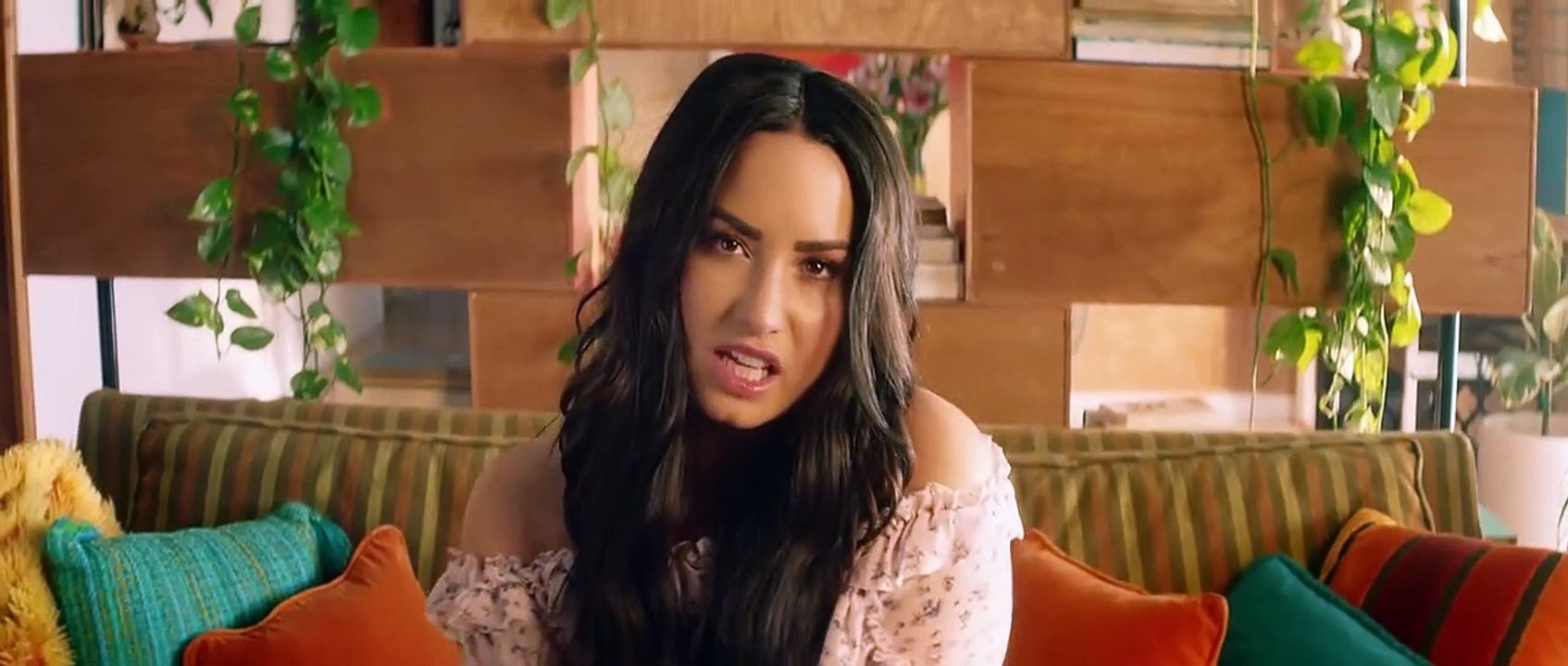 Clean Bandit - Solo (feat. Demi Lovato) [Official Video]