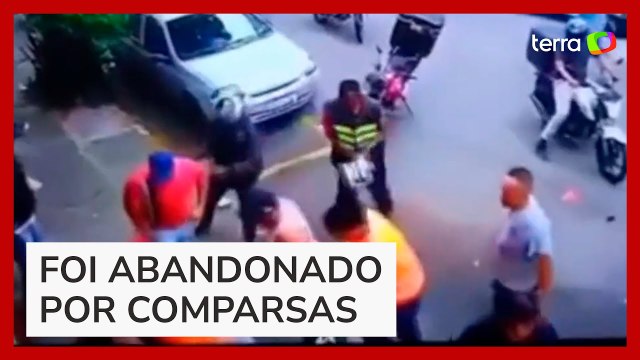 Falso entregador é espancado por populares após tentar roubar motoboy em SP