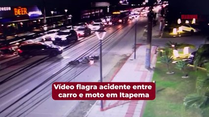 Vídeo flagra acidente entre carro e moto na Nereu Ramos