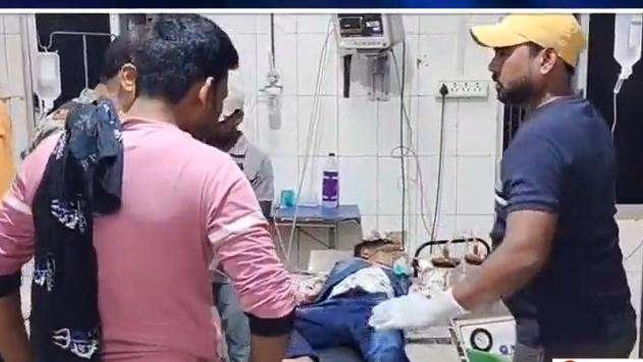 अभी अभी: भीषण सड़क हादसे में खून से सनी सड़क, पिता-पुत्र समेत 3 की मौत