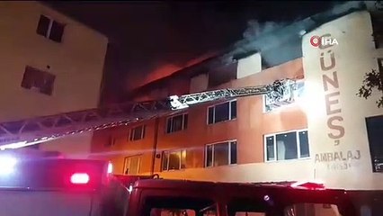 Un incendie s'est déclaré dans un atelier de chaussures à Bornova, Izmir