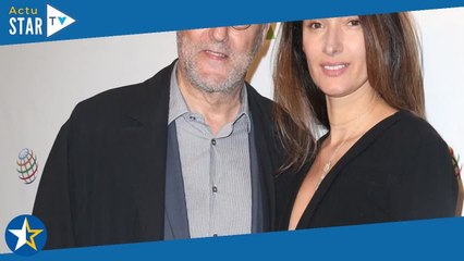 Jean Reno en couple avec Zofia  ce qu'elle a de plus que Nathalie et Geneviève, les autres mères de