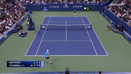 Le petit passing court-croisé qui va bien : Medvedev tente de réveiller New York et lui-même