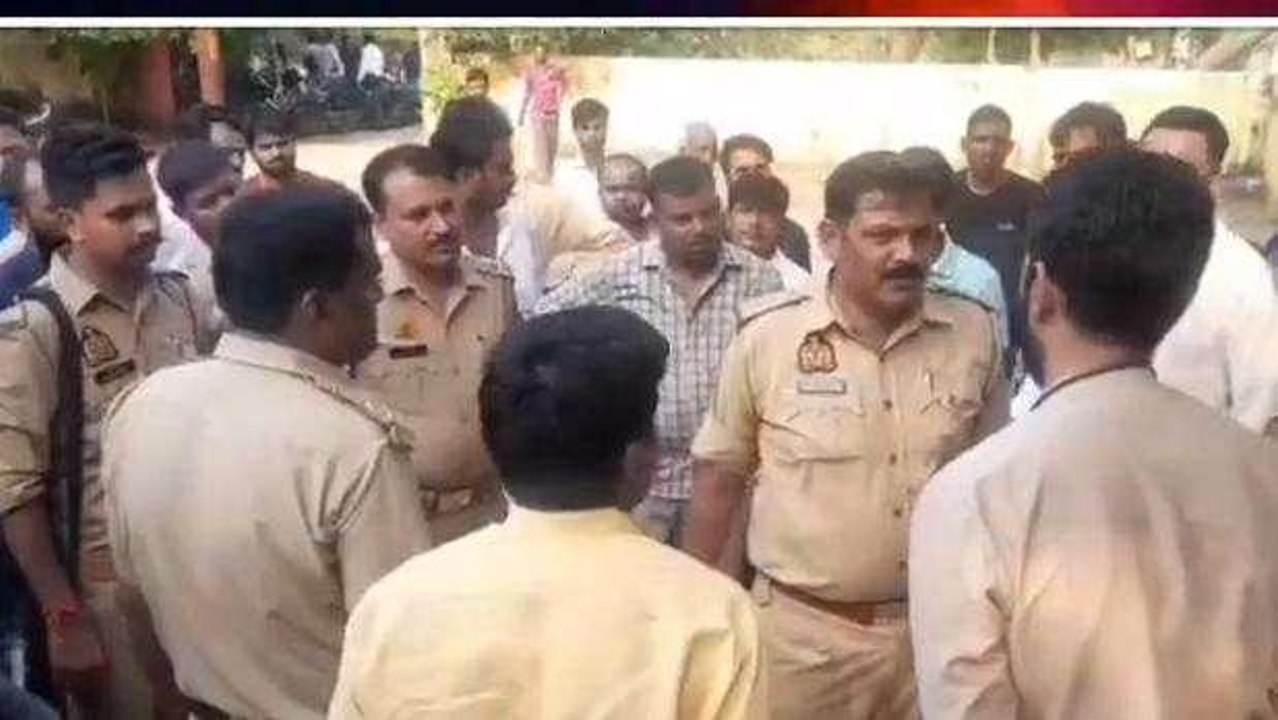 अमरोहा: युवक को लाठी डंडों से पीट-पीट का उतारा मौत के घाट, मचा हड़कंप