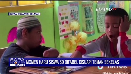 Momen Haru Siswa SD Difabel di Gowa Disuapi Teman Sekelas