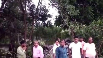 रायबरेली: तेज रफ्तार अनियंत्रित गाड़ी पलटी, 5 लोग घायल, मची चीख - पुकार