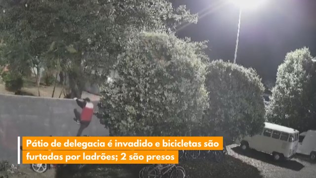 Pátio de delegacia é invadido e bicicletas são furtadas por ladrões; 2 são presos