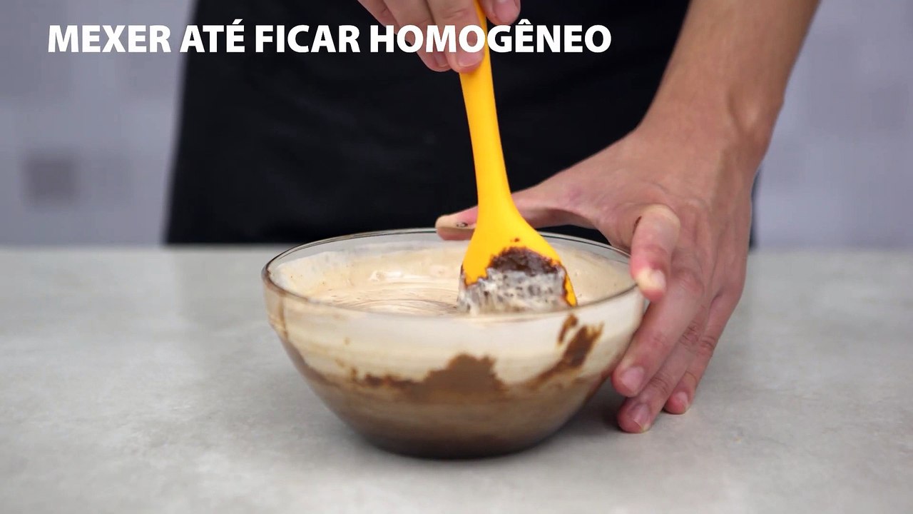 Pavê com bolo e sorvete de creme