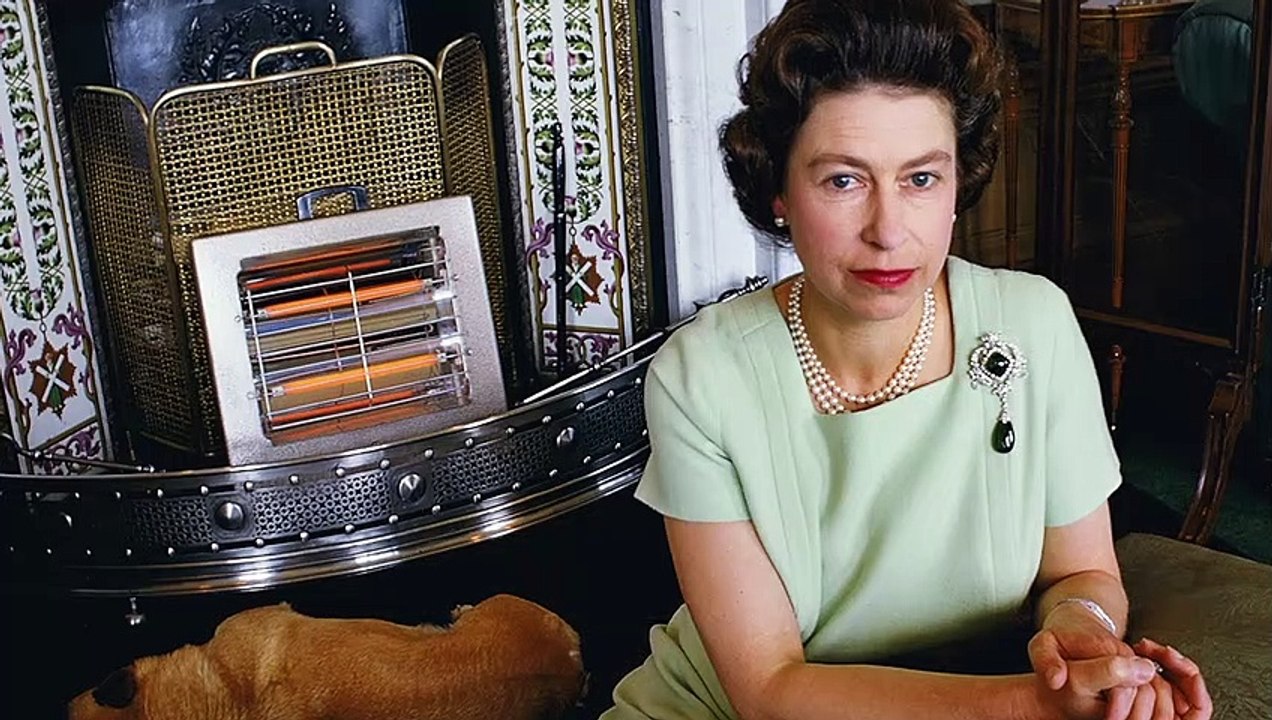 Isabel II: Retrato de la reina - Tráiler oficial español