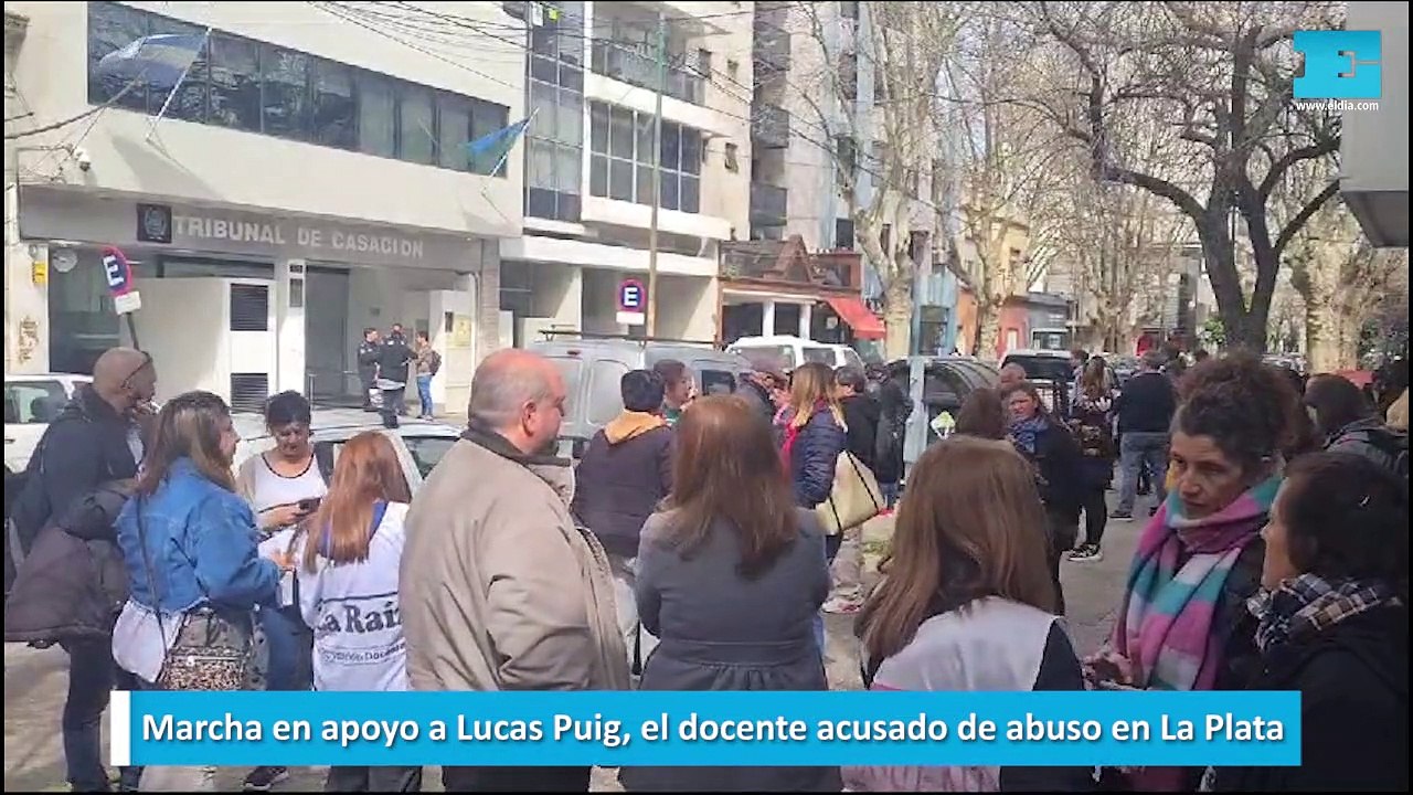 Marcha en apoyo a Lucas Puig, el docente acusado de abuso en La Plata