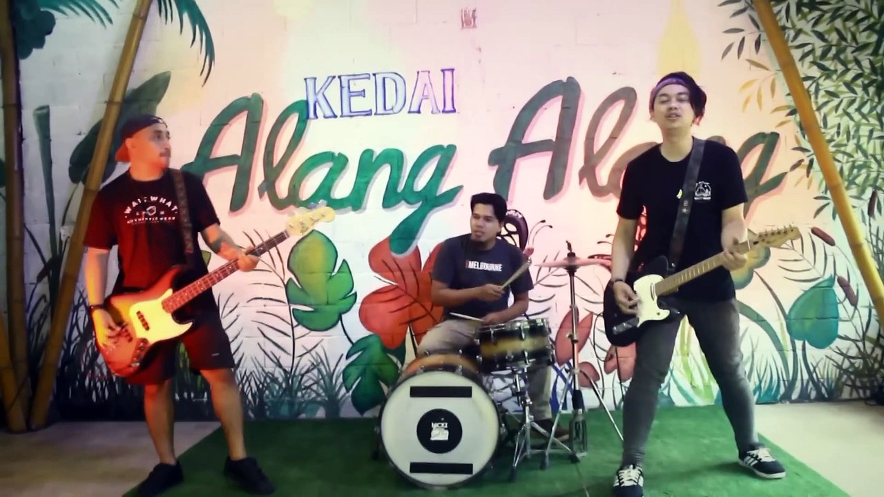 IWAN FALS - PESAWAT TEMPURKU ROCK COVER by NTGB