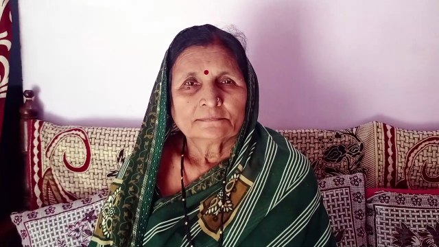 गैस सिलेण्डर के दाम 200 रुपए कम होने पर गृहणियां खुश नहीं , कहा होने थे दाम आधे