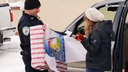 Á Lowell, le père Noël, c'est la police!
