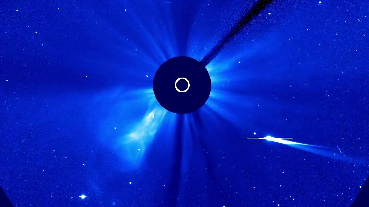 Comète Ison face au Soleil
