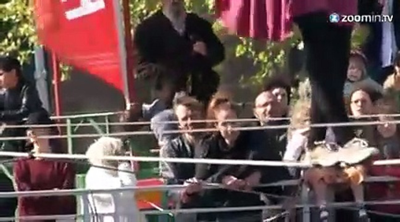 Bruxelles : des funambules traversent le canal