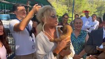 Ajda Pekkan a visité le refuge pour animaux de Bodrum