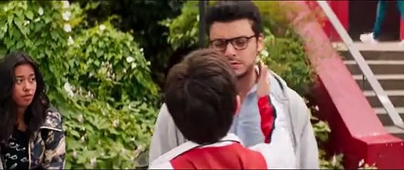 Public Buzz : Kev Adams de retour au cinéma avec "Gangsterdam" !
