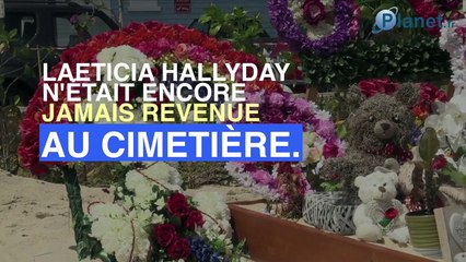 Laeticia Hallyday en larmes au cimetière : un coup monté ?