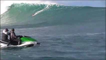 La vague de Belharra a atteint les 10 mètres