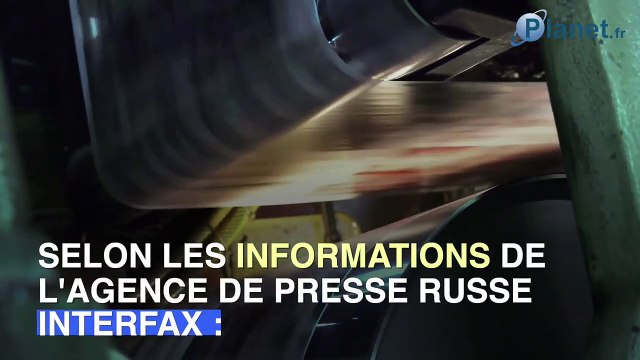 Les images de l'atterrissage d'un avion en flammes à Moscou