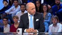 Laurent Fabius devrait-il donner des cours d'anglais aux politiques ?