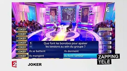 Il peint un portrait de Laurence Ferrari avec ses parties intimes