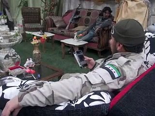 Syrie: thé, jeux vidéo et emplettes, les rebelles profitent de la trêve