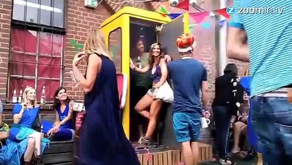 Une cabine téléphonique reconvertie en discothèque !