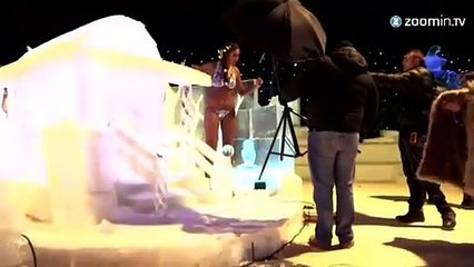 Mannequins hot au festival de sculptures sur glace