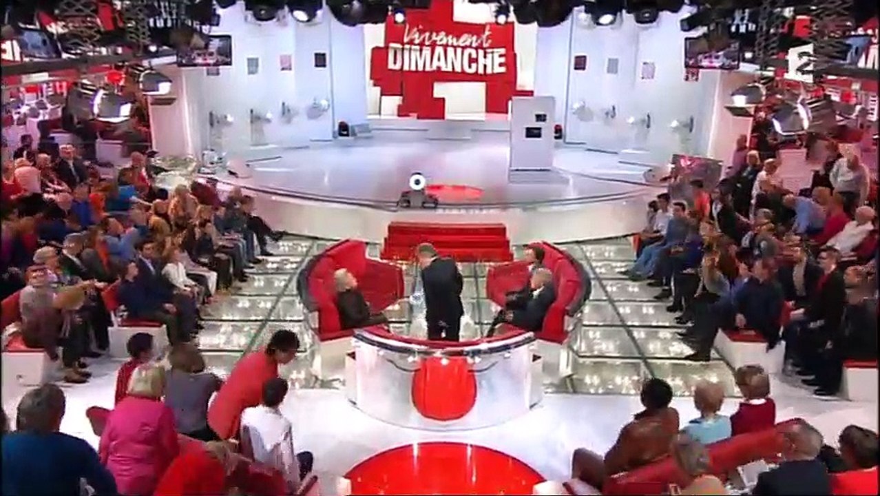 L'émouvante amitié entre Bernadette Chirac et PPDA dans Vivement dimanche : "Vous savez bien que je ferais n'importe quoi pour vous"