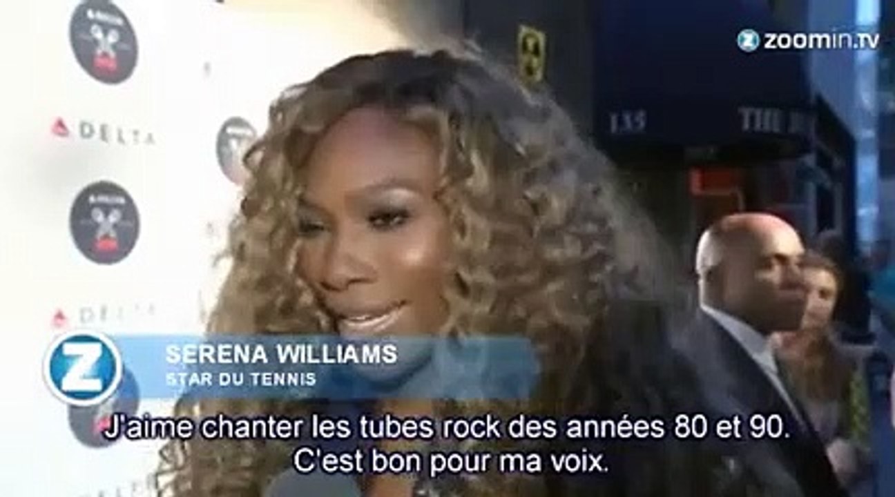 Serena Williams pousse la chansonnette !