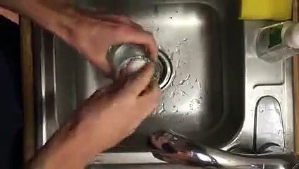 Le moyen le plus facile et le plus rapide pour écaler un oeuf dur !