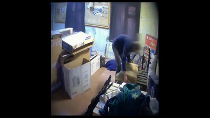 Les images de la spectaculaire arrestation du Français qui projetait des attentats pendant l'Euro