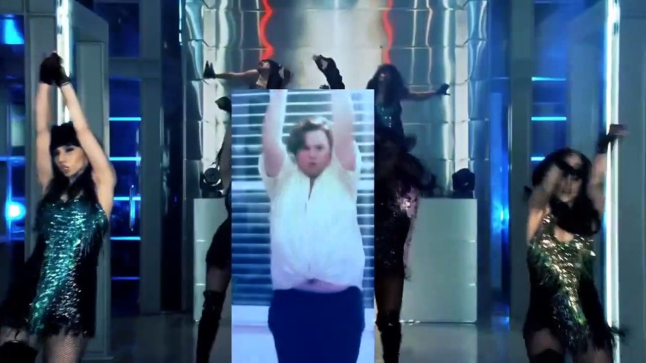 Il  prend la place de Britney Spears dans l’un...