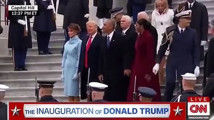 Public Buzz : Donald Trump goujat avec sa femme ? Un spécialiste a la réponse !