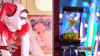 Terrorisée par des serpents, Laury Thilleman fait une crise de panique