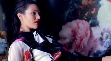 Candice Swanepoel en brune !