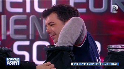 Stéphane Plaza en panique totale face à des serpents dans Touche pas à mon poste