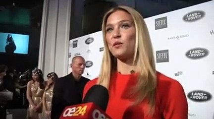 Bar Refaeli, en toute décontraction