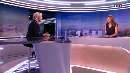 Emploi fictif : échange tendu entre Marine Le Pen et Anne-Claire Coudray