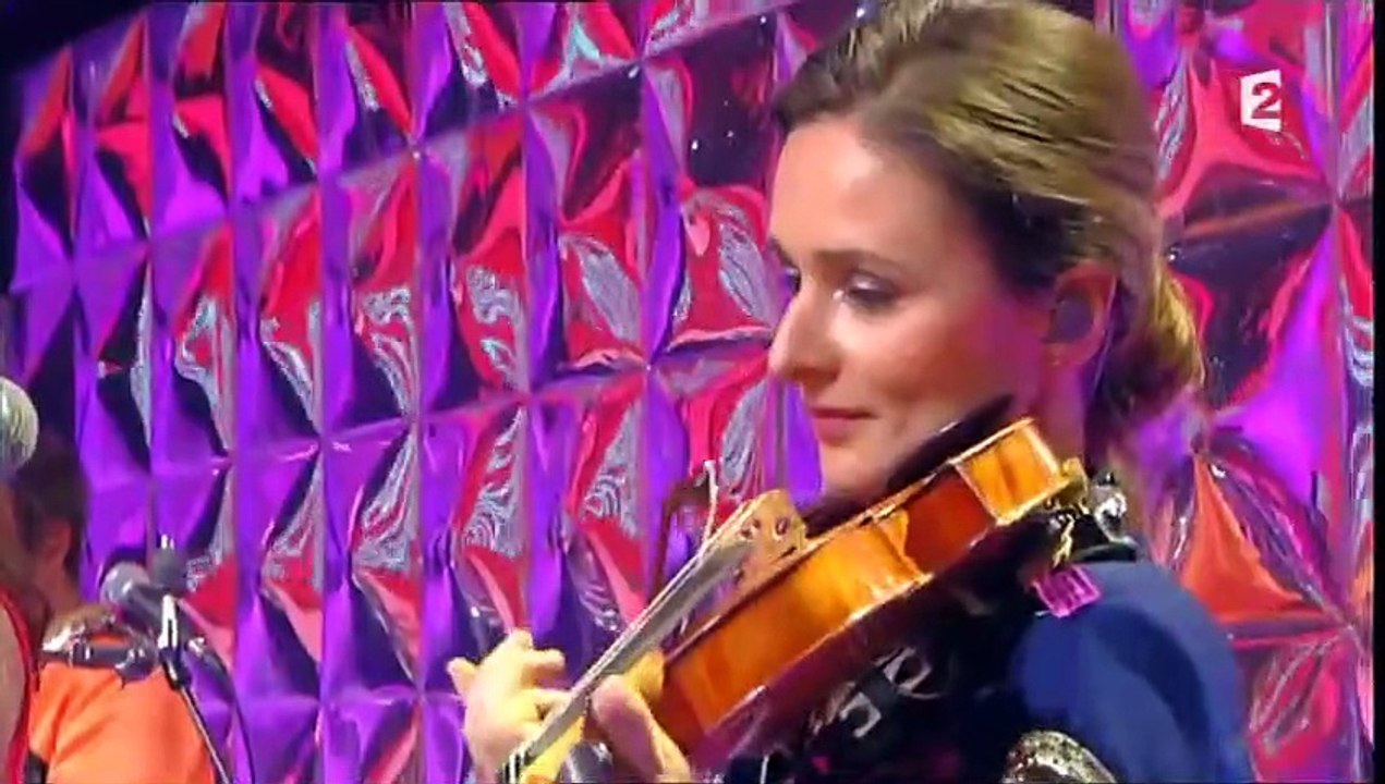 Lara Fabian surprend les candidates de N'oubliez pas les paroles