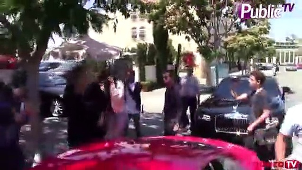 Kendall Jenner  et Khloé Kardashian: Super sexy pour une sortie resto avec Scott Disick !