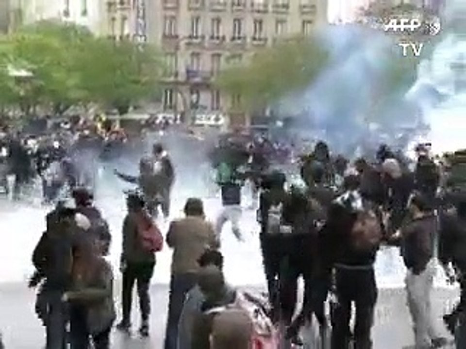Loi travail: "Nuits Debout" partout en France après des manifestations émaillées de violences
