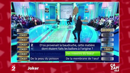 Le décolleté d'une candidate choque Cristina Córdula