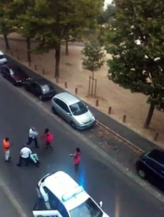 Tours : la vidéo amateur d'une interpellation fait polémique