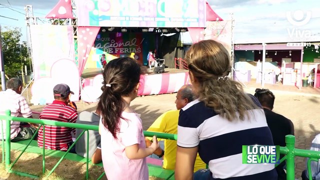 Centros educativos inician mes patrio con visita al Santuario Nacional de San Jacinto