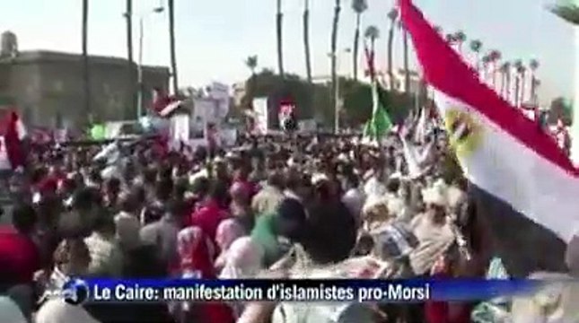 Mobilisation islamiste en Egypte, le fossé se creuse entre pro et anti-Morsi